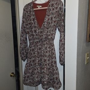 Nine Britton Burgundy and White Floral Long Sleeve Dress